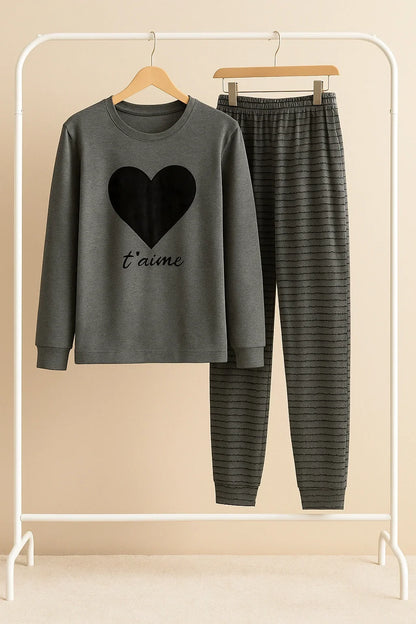 BLACK GRAY HEART