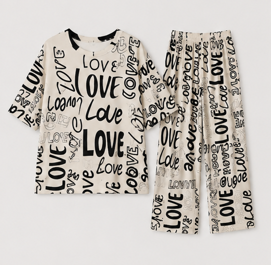 Drop Shoulder Love Printed Night Suit