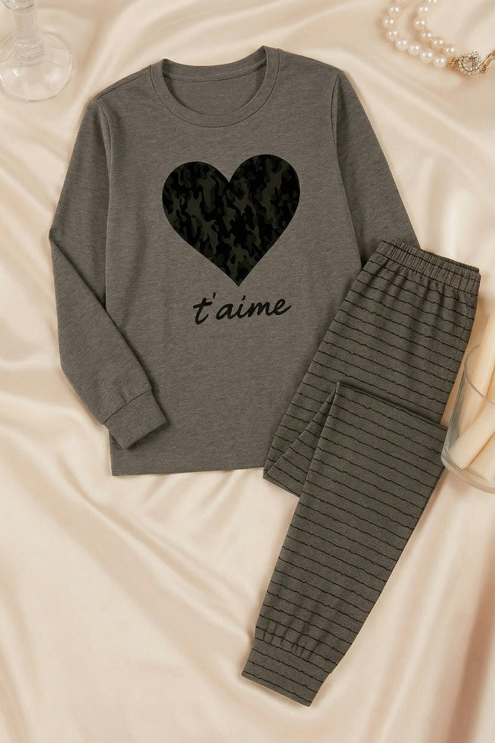 BLACK GRAY HEART
