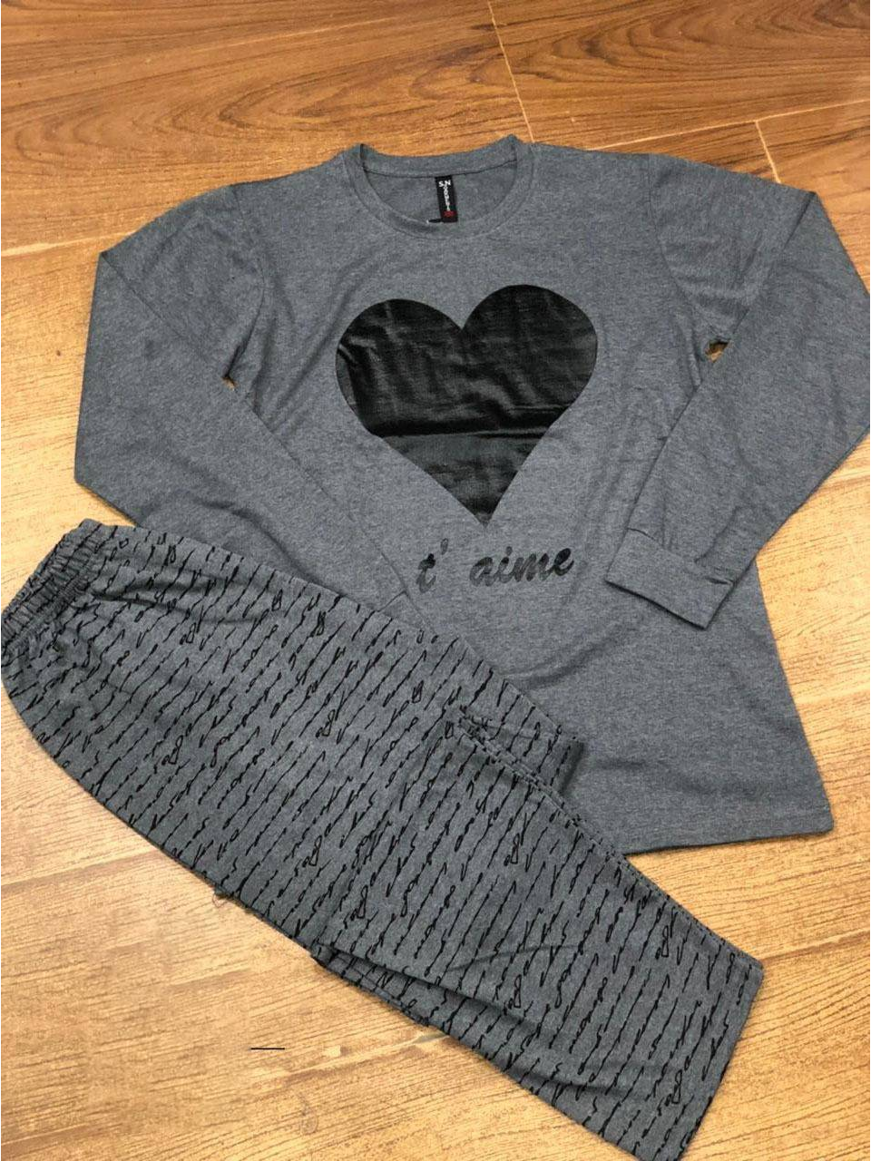 BLACK GRAY HEART